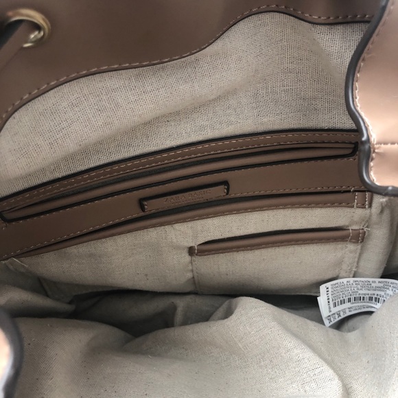 Zara Basic Zipper Drawstring Bucket Bag - Picture 4 of 7